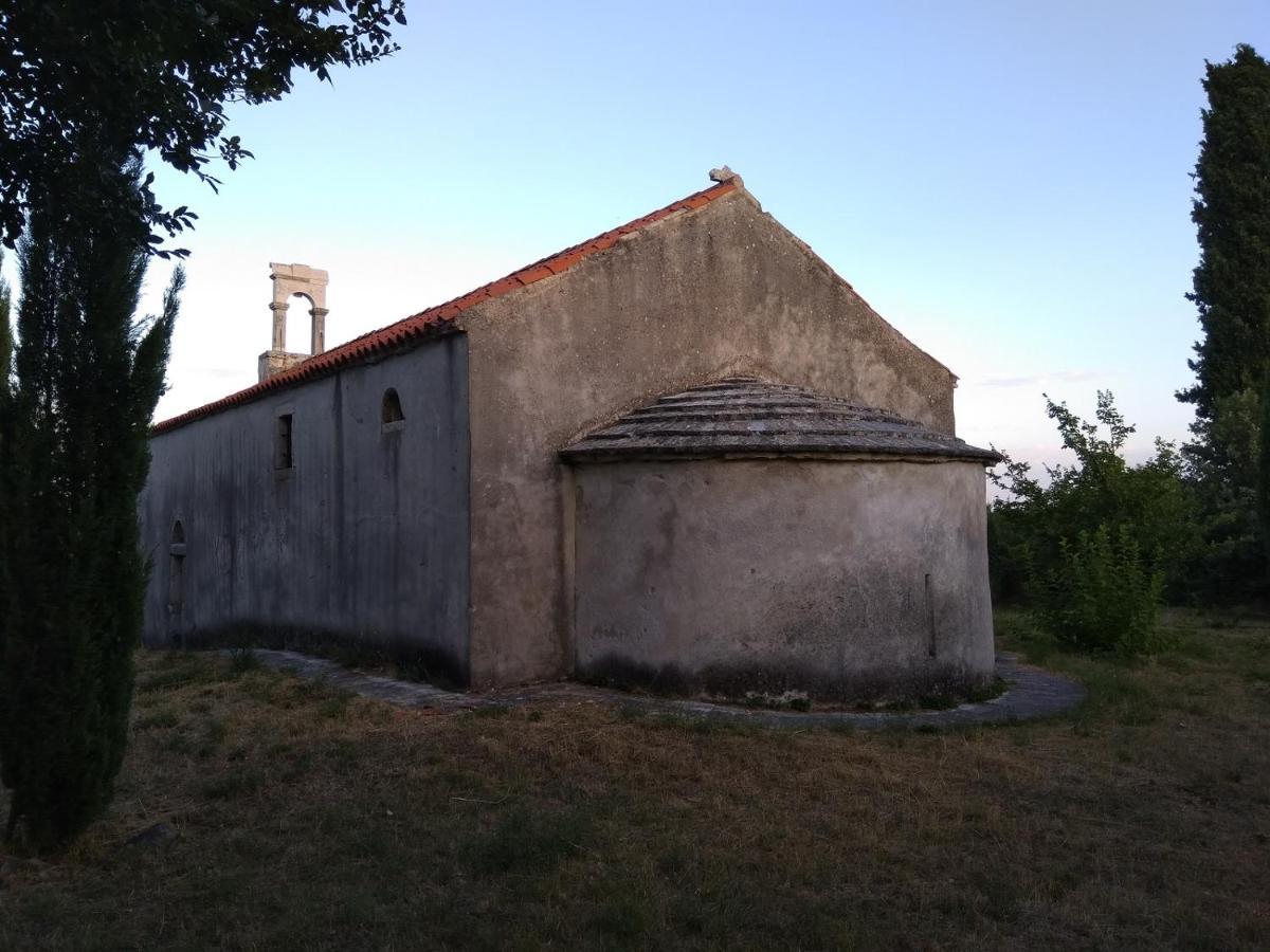 Jankovich Castle Apartment Benkovac Bagian luar foto